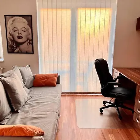 Dandar Budapest